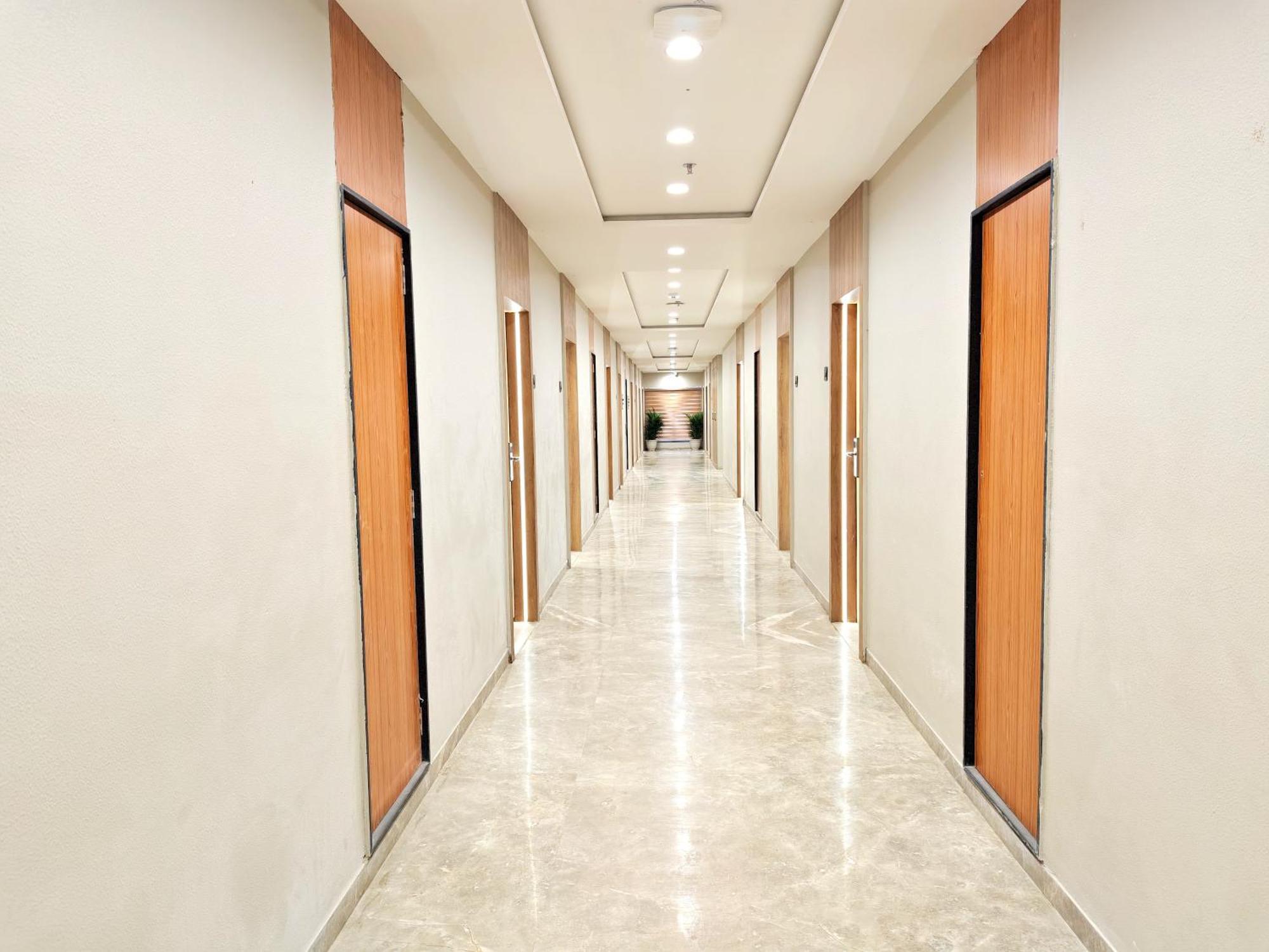 Jāmnagar The Sky Imperial Hotel Kailash מראה חיצוני תמונה