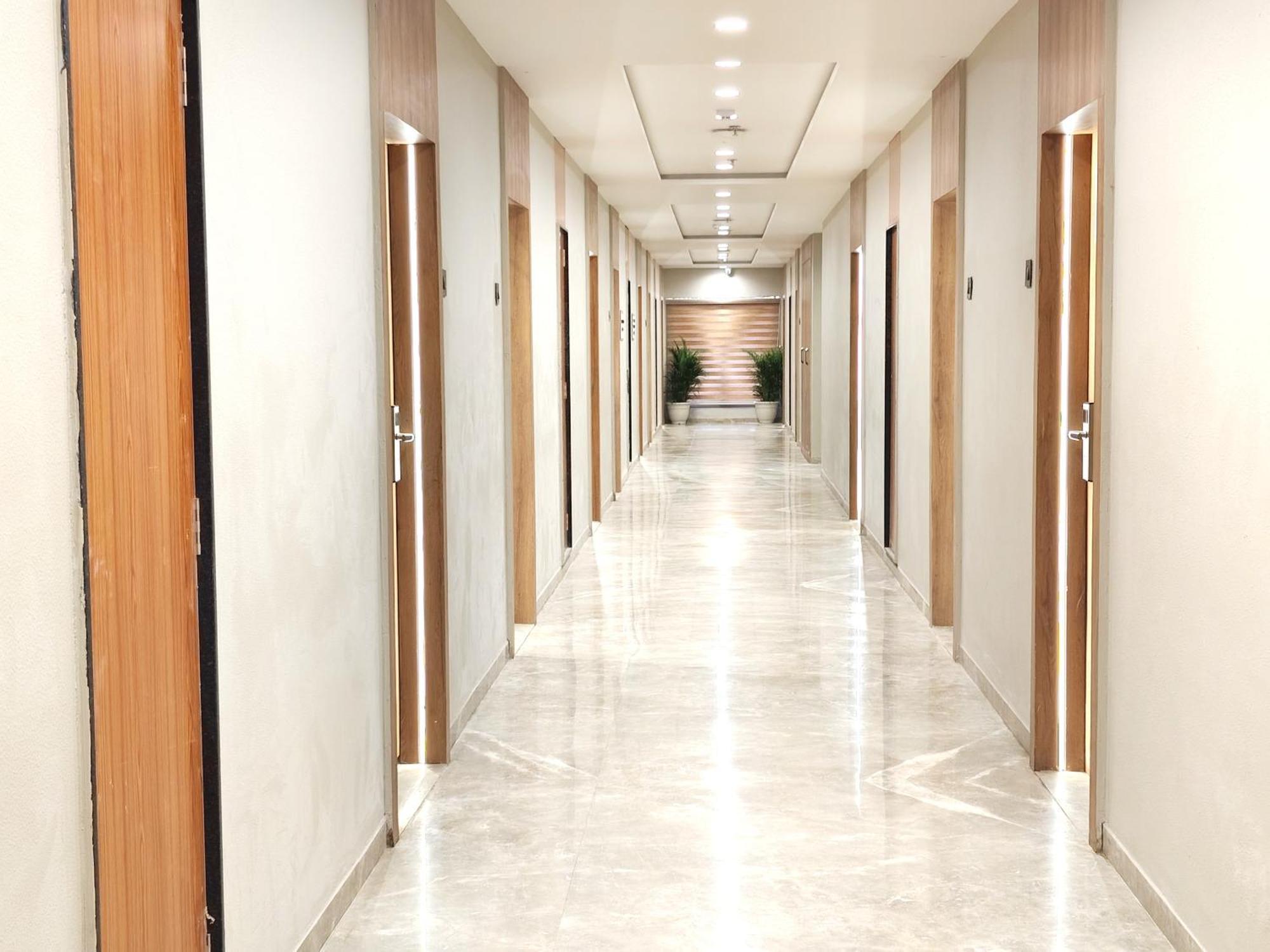 Jāmnagar The Sky Imperial Hotel Kailash מראה חיצוני תמונה
