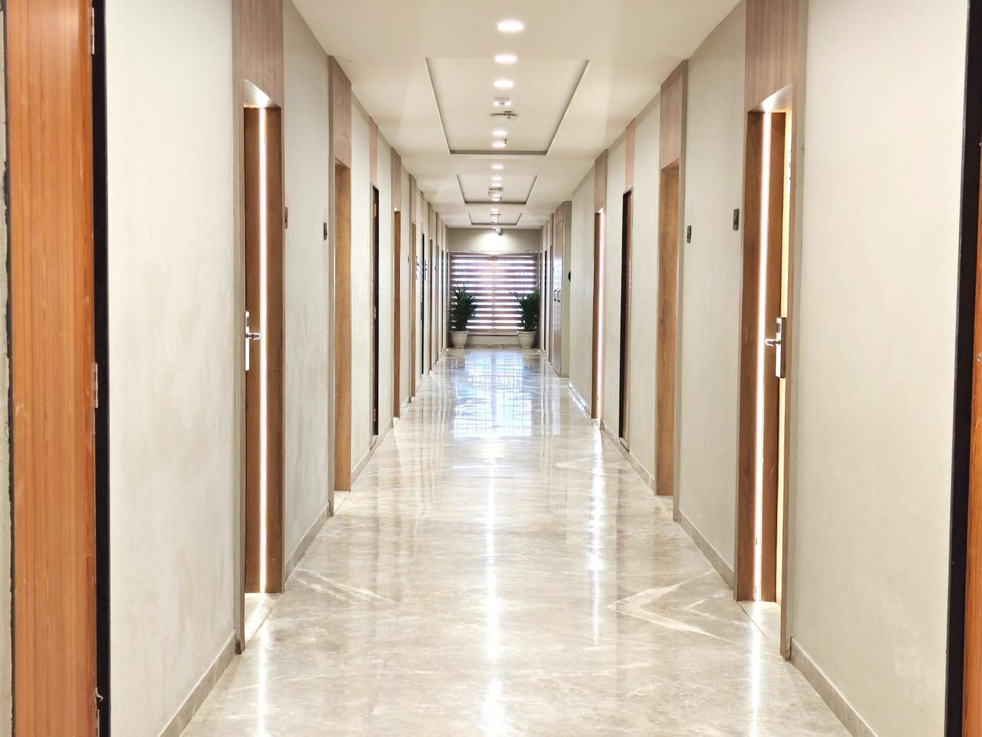 Jāmnagar The Sky Imperial Hotel Kailash מראה חיצוני תמונה