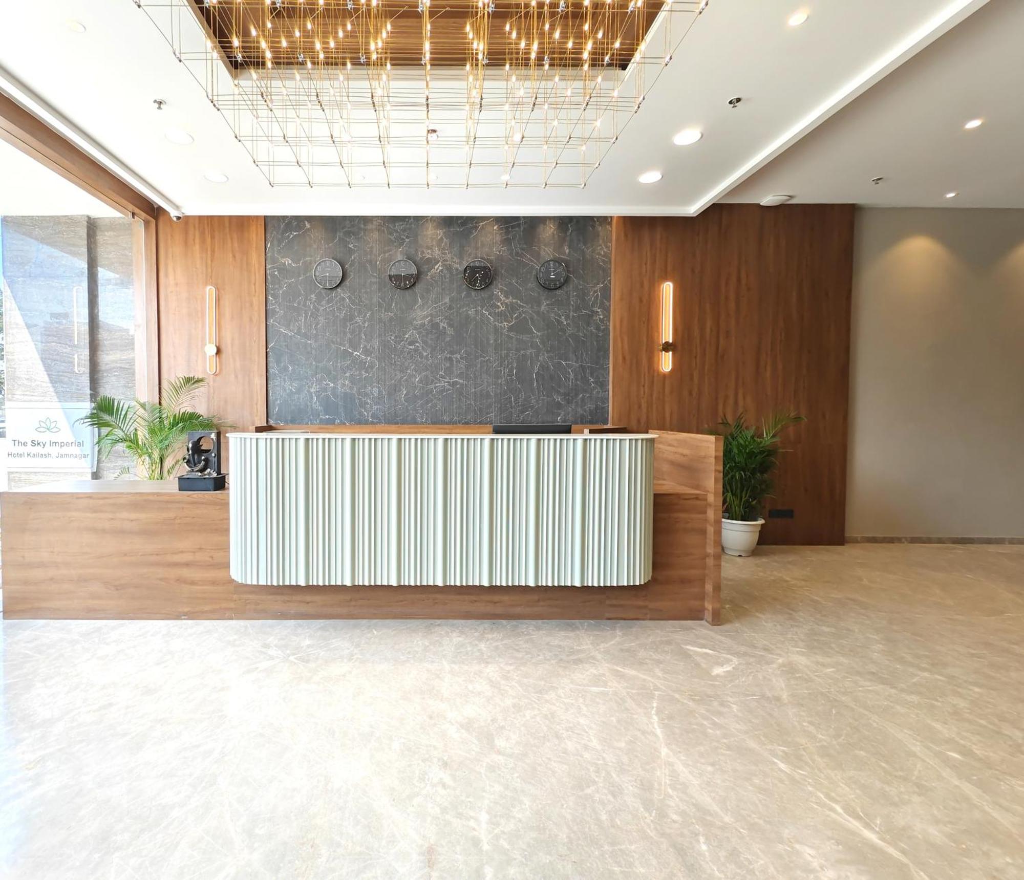 Jāmnagar The Sky Imperial Hotel Kailash מראה חיצוני תמונה